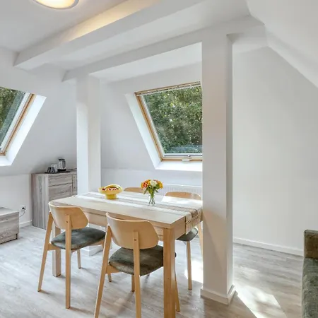 3 Bedroom Awesome In *