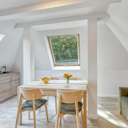 3 Bedroom Awesome In Altenkirchen (Mecklenburg-Vorpommern)