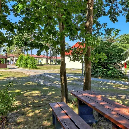 3 Bedroom Awesome In Altenkirchen (Mecklenburg-Vorpommern)