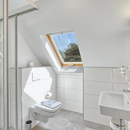 3 Bedroom Awesome In *